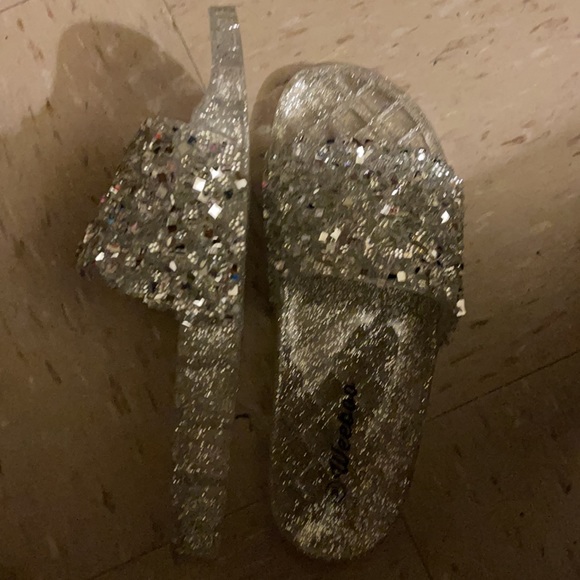 Silver Glitter Slides - Picture 3 of 4